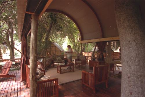 Shindi Camp Lounge